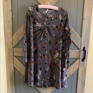 Feathered dress with pockets